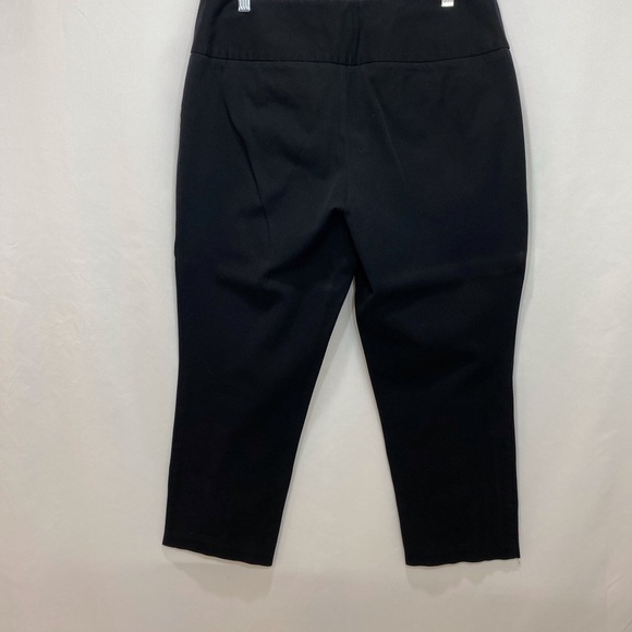INC International Mid Rise Black Capri Pants - Picture 2 of 6
